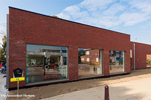 Machiels Building Solutions (MBS) bouwt een nieuwe school in houtstructuur in tien weken
